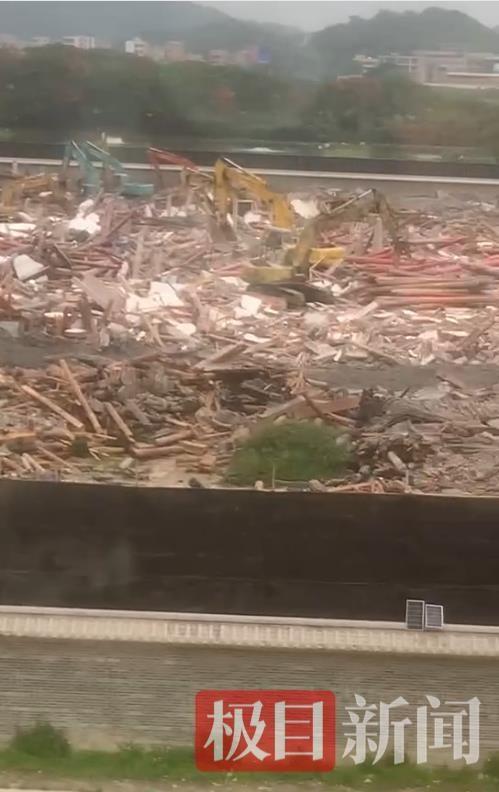 平屋主人身份被扒官媒：一点都不冤！瓦力游戏试玩10亿违建豪宅一夜推(图15)